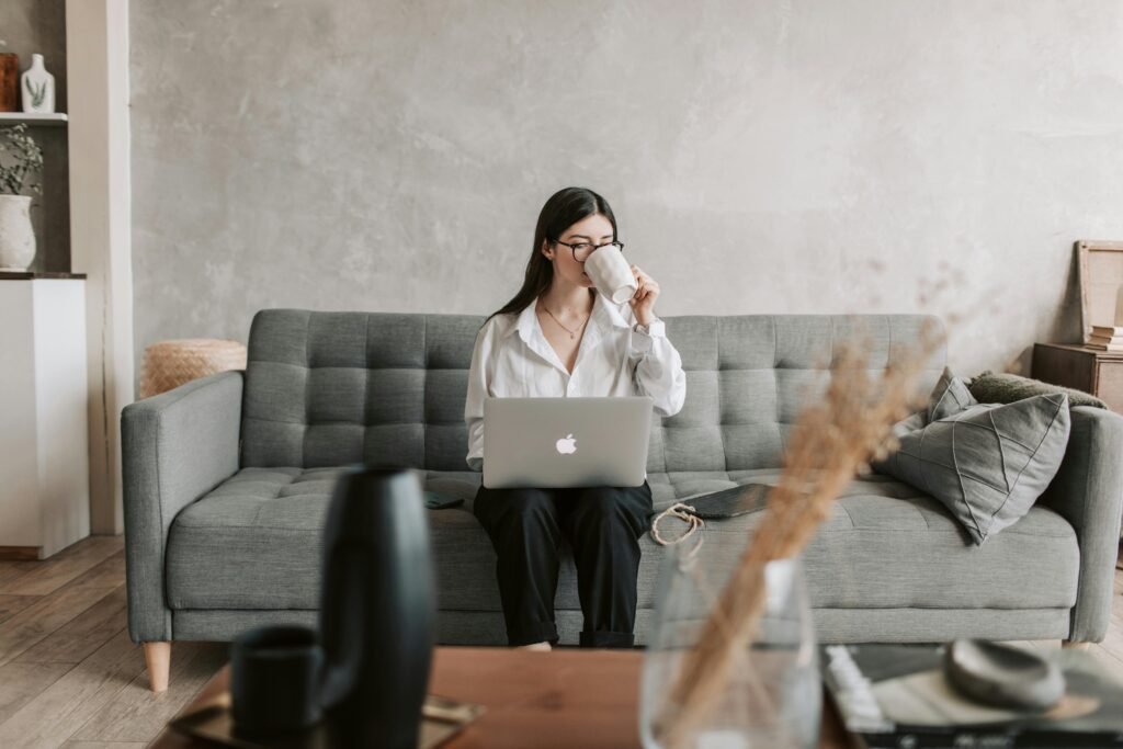 pexels-vlada-karpovich-4050289 woman planning finances with help from the best financial advisors